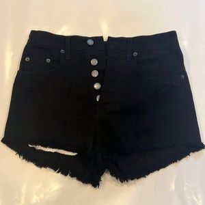 Bum rip shorts
